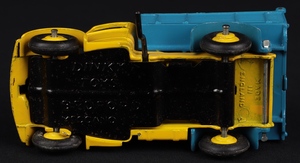 Dinky toys 410 bedford end tipper gg796 base