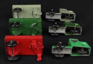Dinky toys trade box 33w mechanical horse open wagon gg806 base