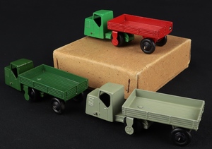 Dinky toys trade box 33w mechanical horse open wagon gg806 back