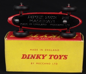 Dinky toys 231 maserati racing car hh270 base