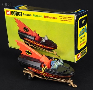 Corgi toys 107 batboat hh331 front