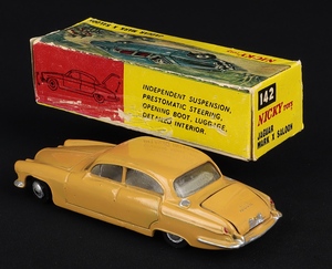 Nicky dinky toys indian 142 jaguar mark x saloon hh350 back