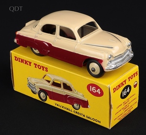 Dinky toys 164 vauxhall cresta saloon hh735 front