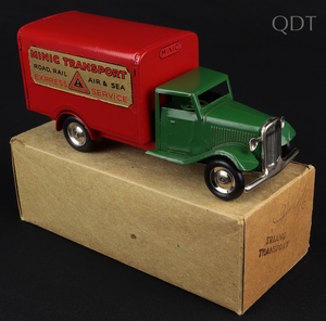 Tri ang minic 21m transport van jj42 front