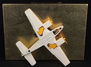 Dinky toys 715 1 beechcraft baron rent a sign jj183base