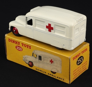 Dinky toys 253 daimler ambulance jj188 back
