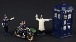 Dinky toys gift set42 police hut motor cycle patrol policemen jj189 pieces