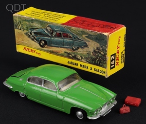 Nicky dinky toys 142 jaguar mark x saloon jj248 front