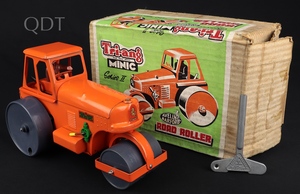 Tri ang minic 3077 aveling barford road roller jj273 front