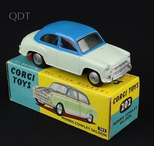 Corgi toys 202 morris cowley saloon jj297 front