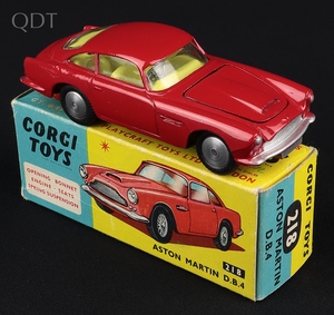 Corgi toys 218 aston martin db4 jj299 front