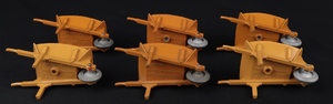 Trade box dinky toys 105b 382 wheelbarrows jj324 base
