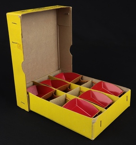 Trade box dinky toys 105b 382 wheelbarrows jj324 box