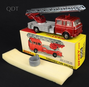 Dinky toys 956 turntable fire escape jj328 front