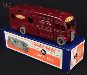Dinky toys 581 horse box jj463 front