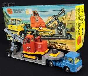 Corgi gift set 27 1 priestman cub machinery carrier jj538 front
