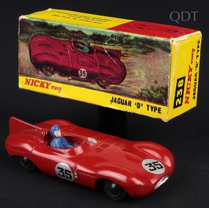 Nicky dinky toys 1 238 d type jaguar jj645 front