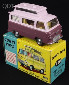 Corgi toys 420 ford thames airborne caravan jj757 front