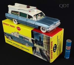 Dinky toys 277 superior criterion ambulance jj848 front