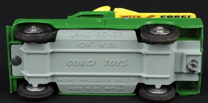 Corgi toys 472 public address vehicle jj858 base