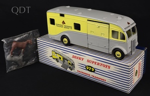 Dinky Toys 979 Racehorse Transport - QDT
