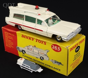 Dinky toys 263 superior criterion ambulance jj976 front