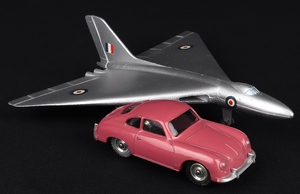 Dinky toys 992 avro vulcan delta wing bomber jj992 scale