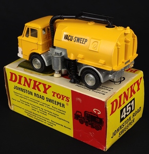 Dinky toys 451 johnston road sweeoer vacu sweep kk114 back