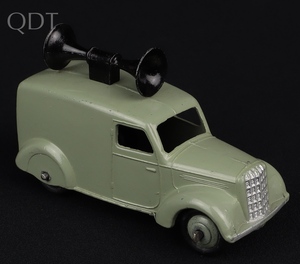 Dinky toys 34c loudspeaker van kk326 front