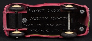 Dinky toys 152 austin devon saloon kk346 base