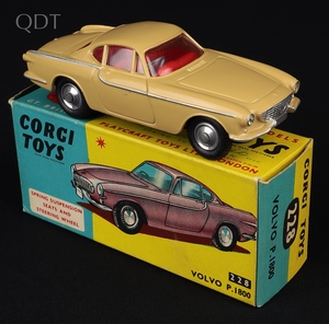 Corgi toys 228 volvo p1800 kk378 front