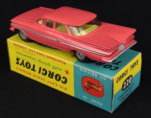 Corgi toys 220 chevrolet impala kk407 back