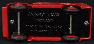 Dinky toys 31a 450 trajan van esso kk439 base