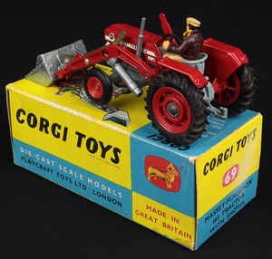 Corgi toys 69 massey tractor with shovel kk518 back