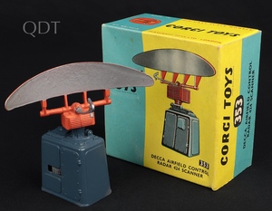 Corgi toys 353 decca airfield control radar 424 scanner kk661 front