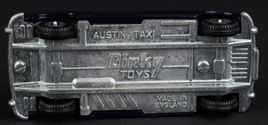 Dinky toys 284 london taxi kk825 base