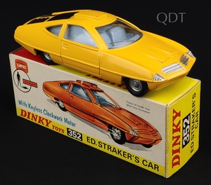 Dinky toys 352 ed straker's car kk882 front