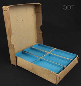 Dinky toys 105c garden truck trade box kk921 front