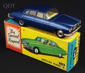 Corgi toys 238 jaguar mark x kk975 front