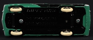 French dinky toys 24d plymouth belvedere ll35 base