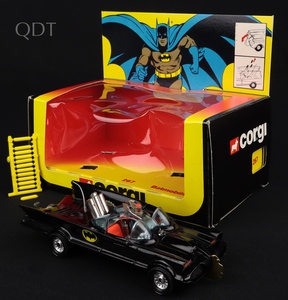 Corgi toys 267 batmobile ll87 front