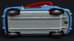 Corgi toys 240 ghia fiat jolly ll126 base