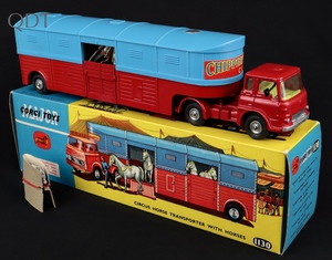 Corgi toys 1130 circus horse transporter ll274 front