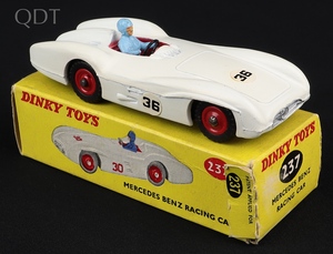 Dinky toys 237 mercedes benz racing car ll285 front
