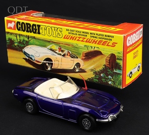 Corgi toys 375 toyota 2000 gt ll331 front