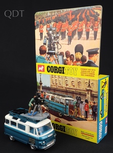 Corgi toys 479 commer can samuelson camera ll410 front