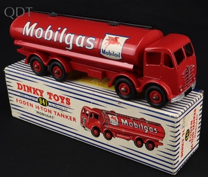 Dinky toys 941 mobilgas tanker foden ll446 front