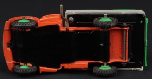 Dinky toys 252 refuse wagon kk520 base