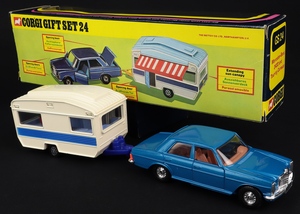 Corgi gift set 24 mercedes benz touring caravan ll565 front