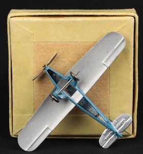 Dinky toys 60k percival gull amy mollison ll579 base